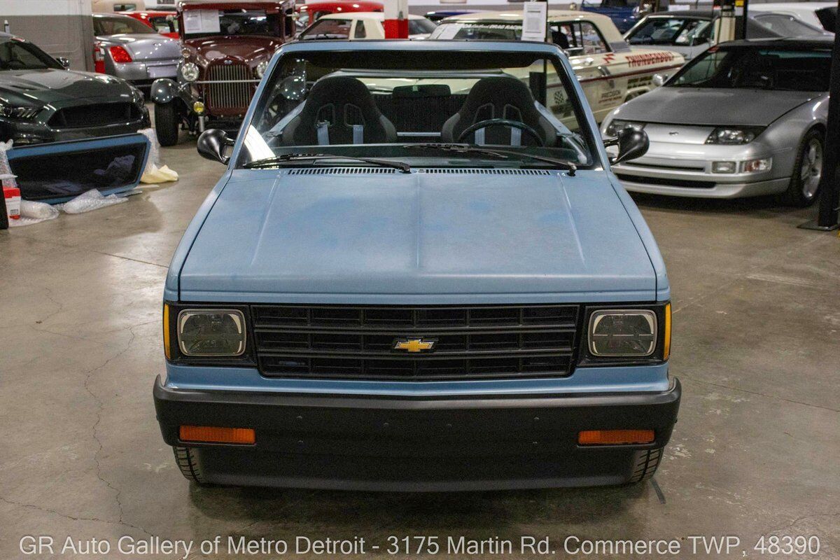 Chevrolet-S-10-1984-Blue-Black-137898-10