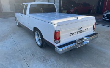 Chevrolet-S-10-1989-White-Red-3307-5