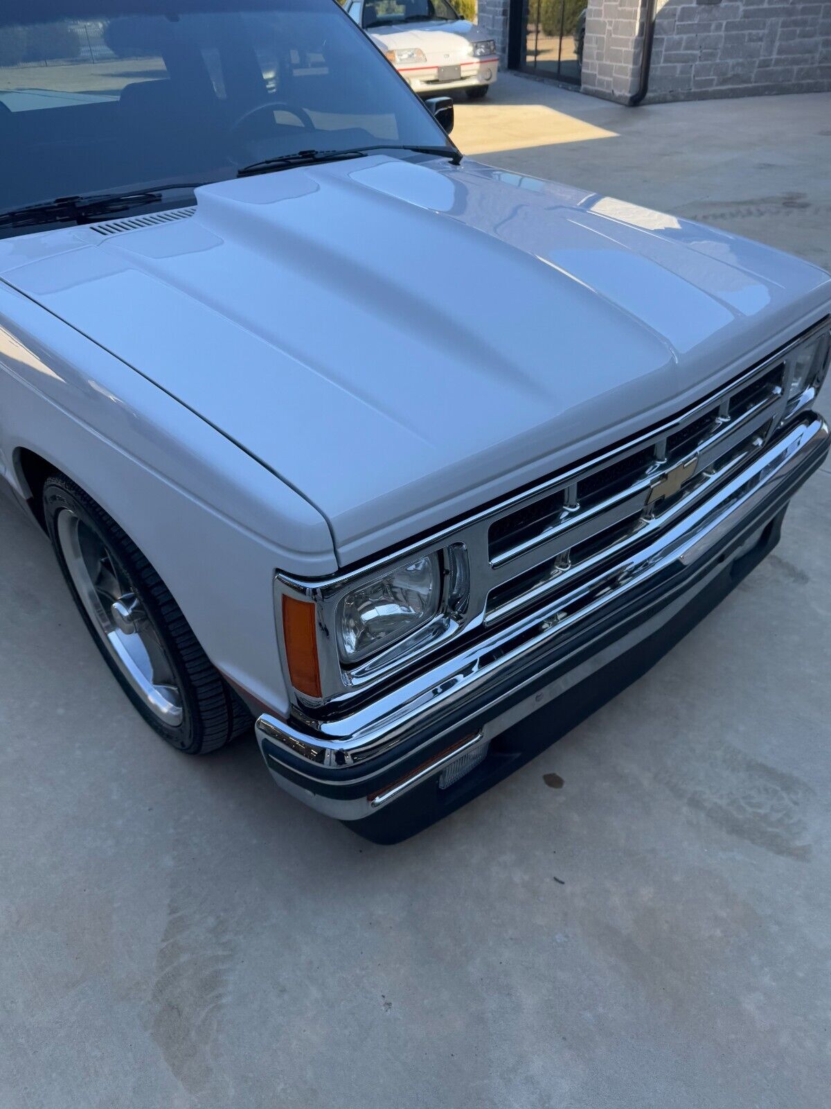 Chevrolet-S-10-1989-White-Red-3307-9