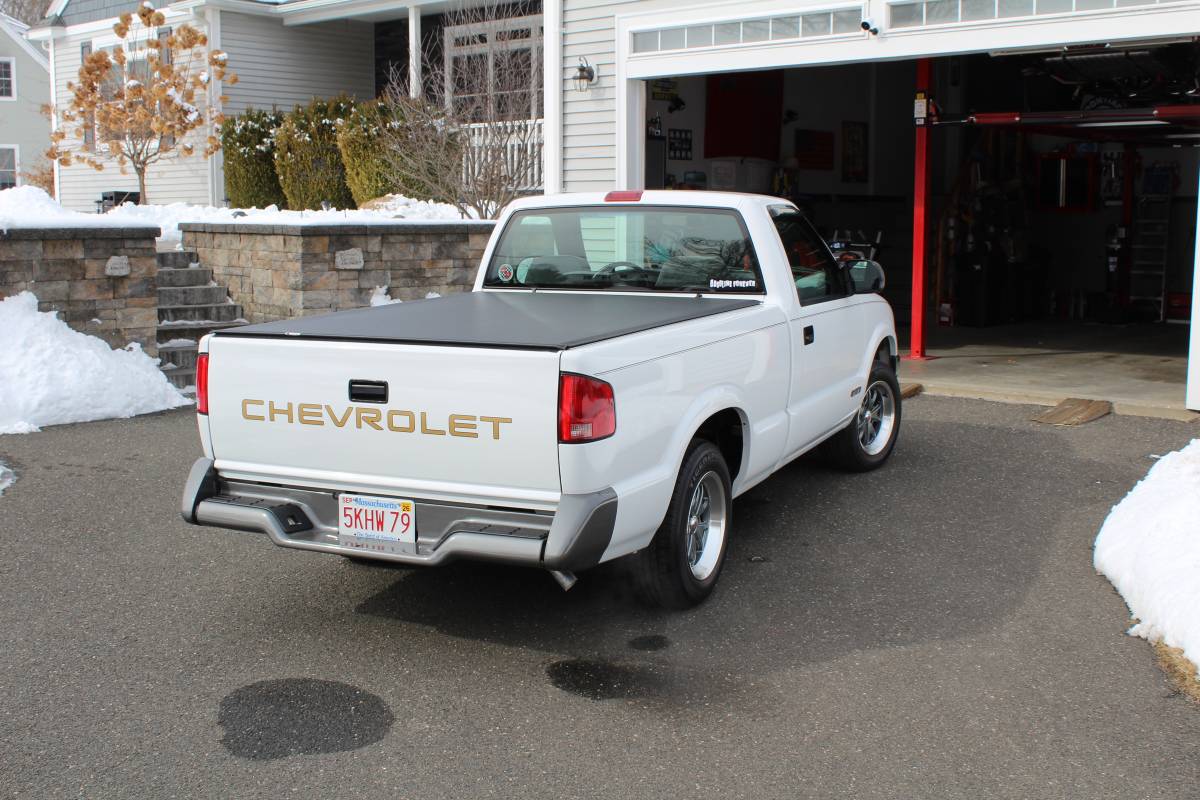 Chevrolet-S-10-1995-white-28611-6