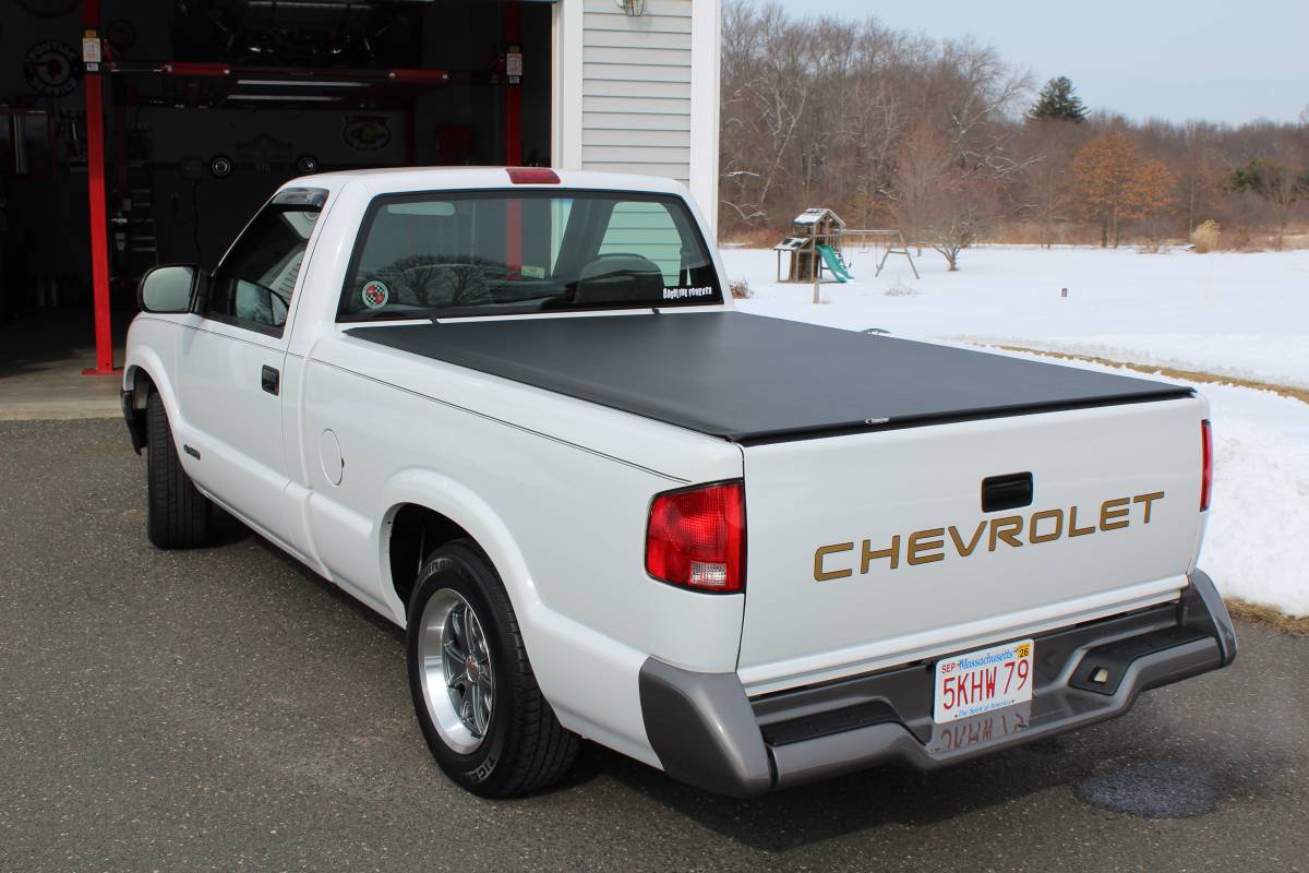 Chevrolet-S-10-1995-white-28611-7