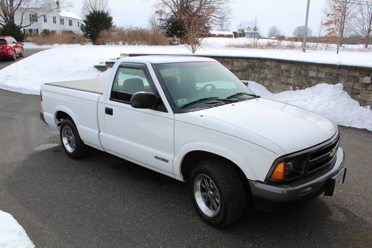 Chevrolet-S-10-1995-white-28611