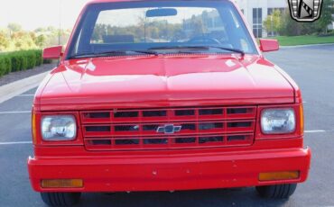 Chevrolet-S-10-Pickup-1986-Red-Burgundy-112558-8