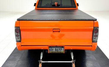 Chevrolet-S-10-Pickup-1989-Orange-Black-1331-3