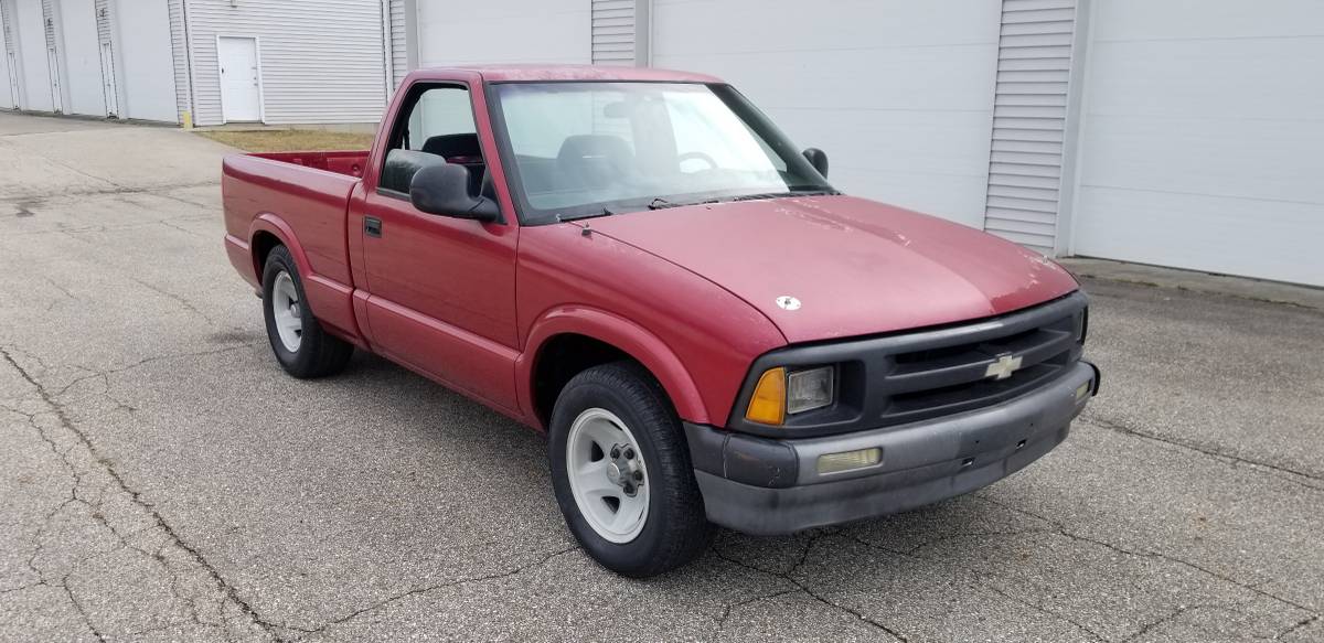 Chevrolet-S10-1995-red-805-1