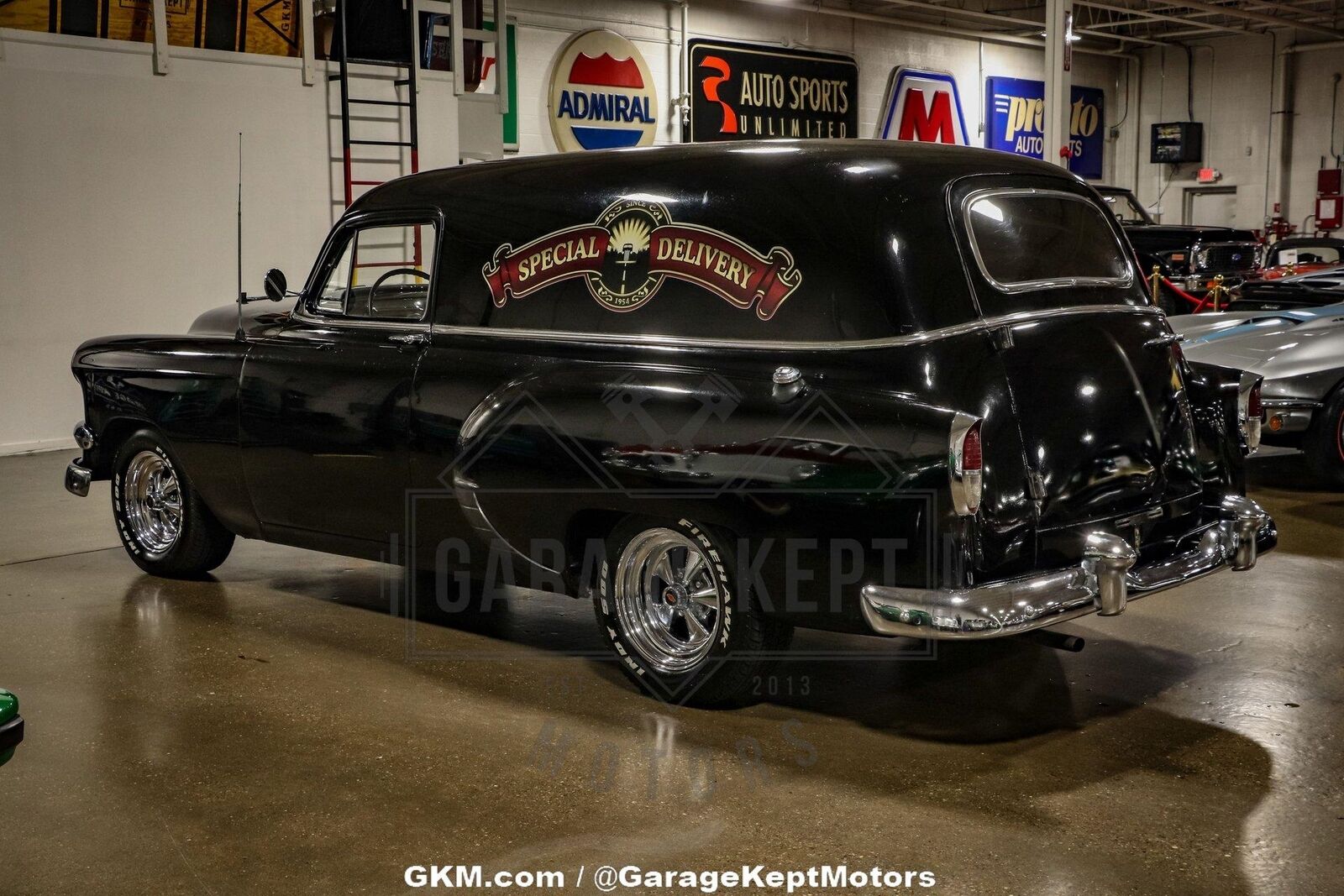 Chevrolet-Sedan-Delivery-Break-1954-Black-Black-88018-11