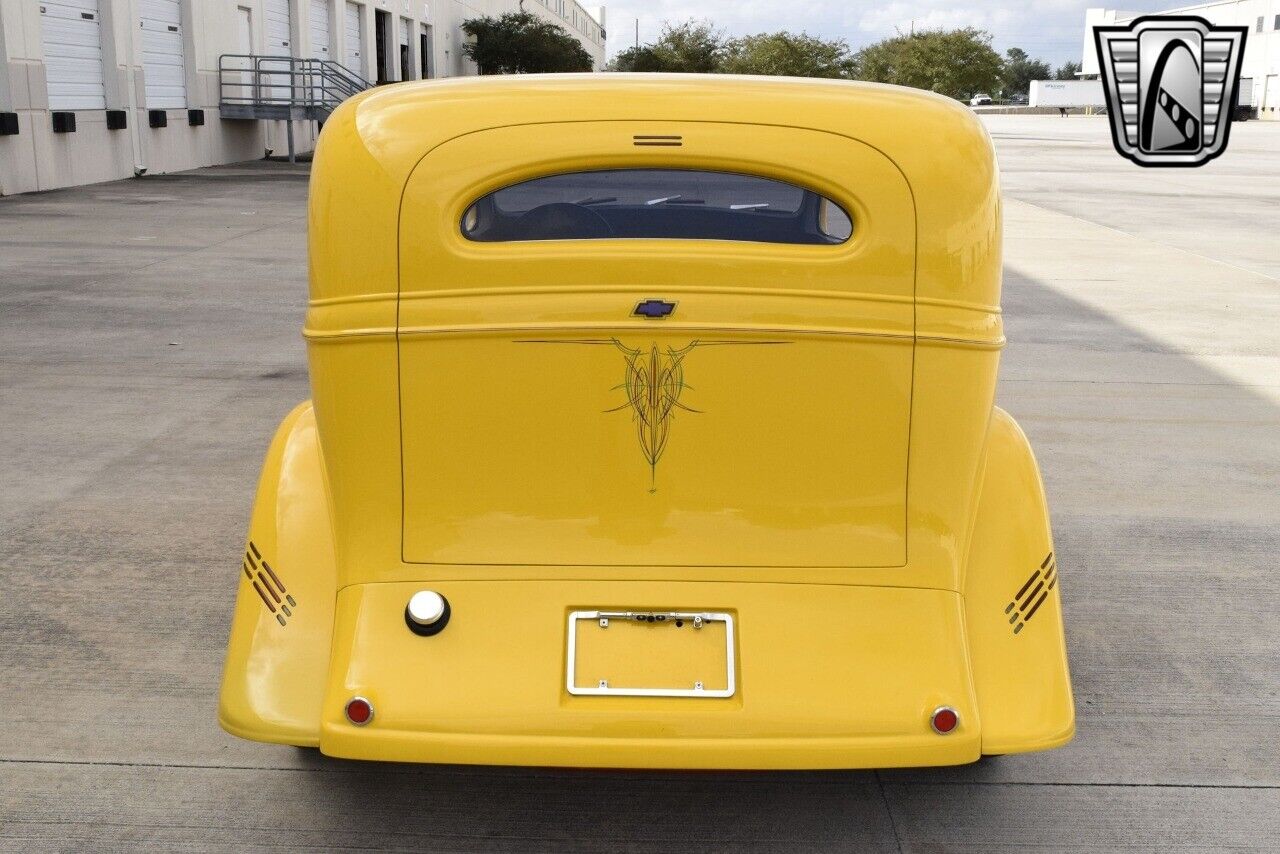 Chevrolet-Sedan-Delivery-Coupe-1934-Yellow-Gray-51061-4