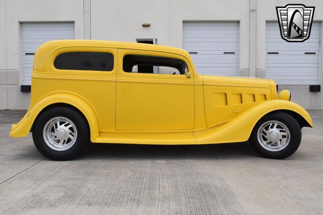 Chevrolet-Sedan-Delivery-Coupe-1934-Yellow-Gray-51061-5