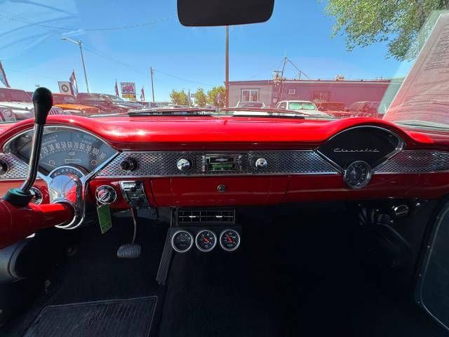 Chevrolet-Sedan-delivery-1955-red-79793-15