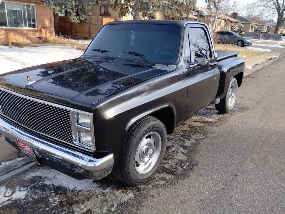 Chevrolet-Silverado-1500-1987-black-79904-1