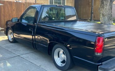 Chevrolet-Silverado-1500-1990-black-434522-1