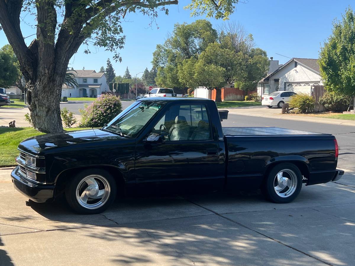 Chevrolet-Silverado-1500-1990-black-434522