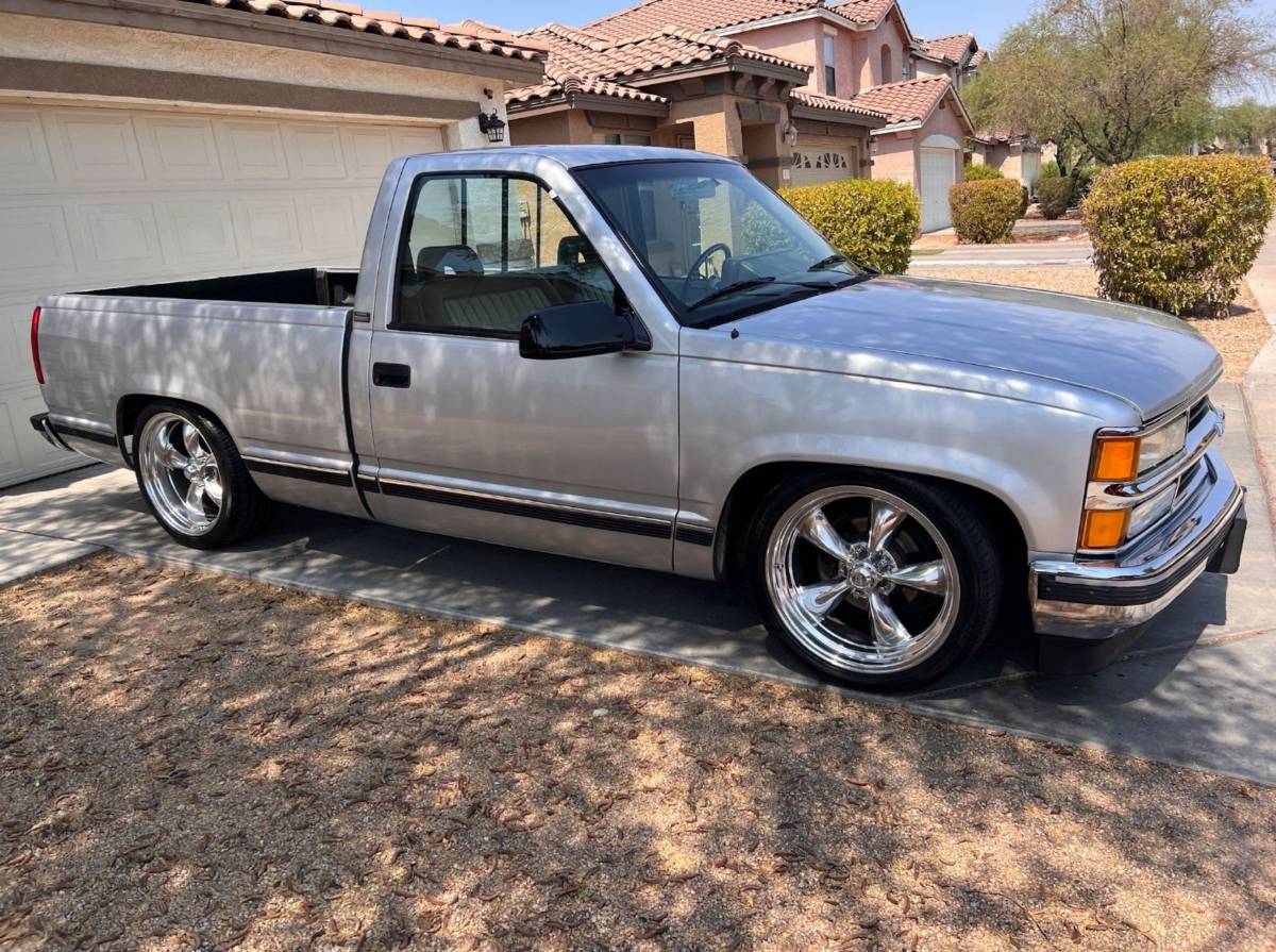 Chevrolet-Silverado-1500-1994-grey-305775-1