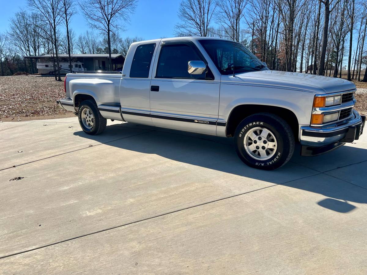 Chevrolet-Silverado-1500-1994-silver-157715