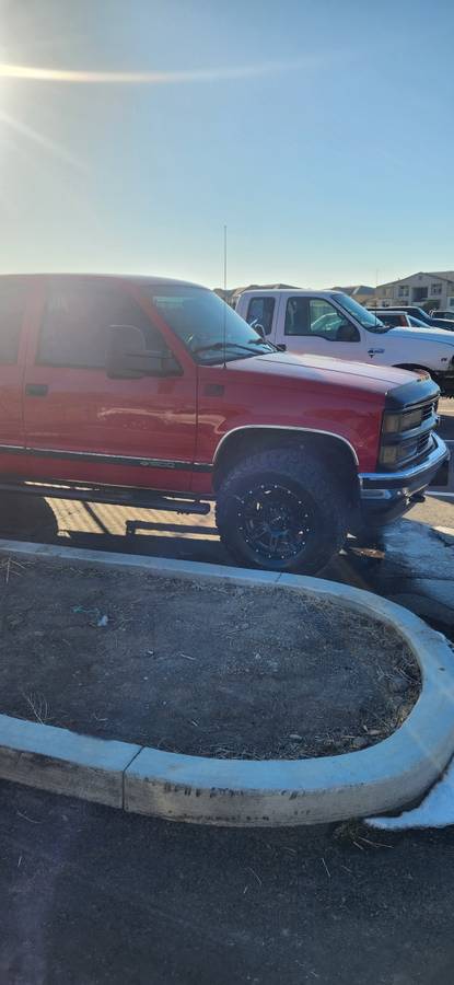 Chevrolet-Silverado-1500-1995-red-230787-10