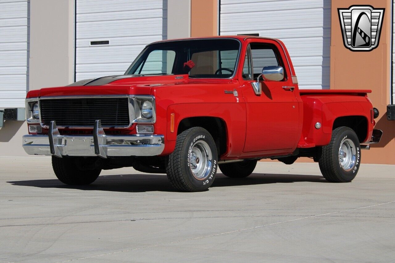 Chevrolet-Silverado-1500-Pickup-1976-Red-Black-1061-2