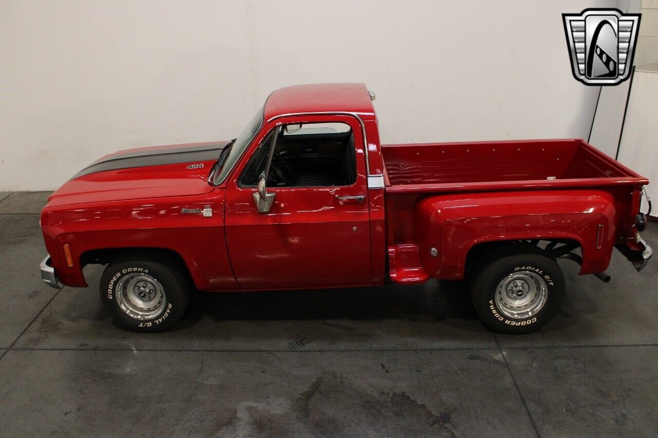 Chevrolet-Silverado-1500-Pickup-1976-Red-Black-1061-9