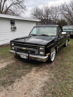 Chevrolet-Silverado-1500-Pickup-1986-Black-Tan-217261-1