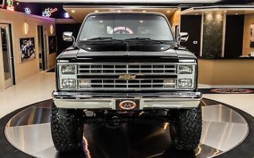 Chevrolet-Silverado-1500-Pickup-1987-Black-Black-20577-8