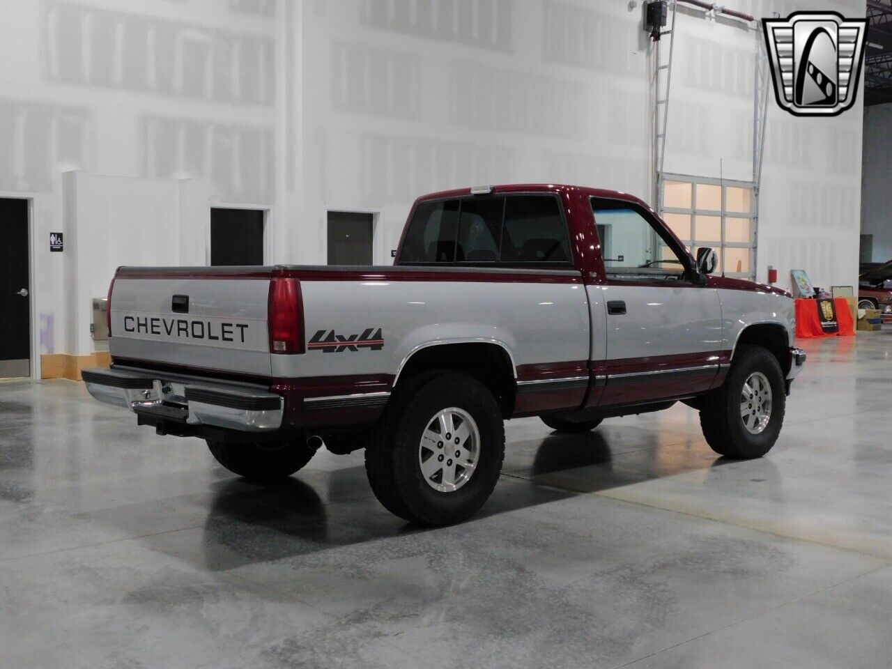 Chevrolet-Silverado-1500-Pickup-1988-Red-Red-435572-4