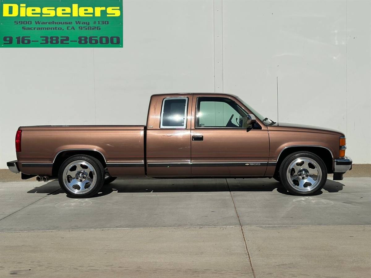 Chevrolet-Silverado-1500-extra-cab-short-bed-5.7l-v8-lowered-1994-brown-180246-4