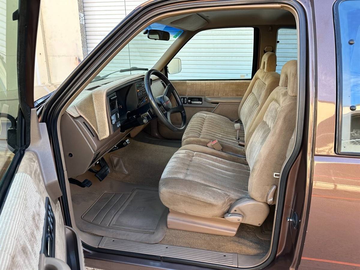 Chevrolet-Silverado-1500-extra-cab-short-bed-5.7l-v8-lowered-1994-brown-180246-6