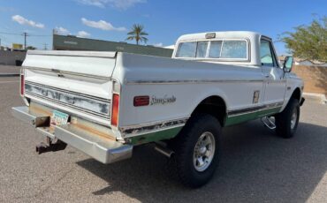 Chevrolet-Silverado-1972-white-111044-15