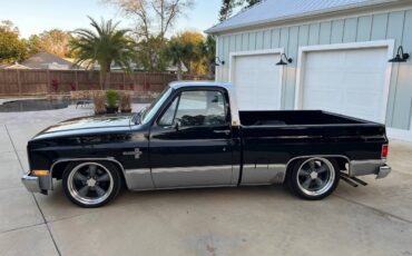 Chevrolet-Silverado-1984-black-73616-2