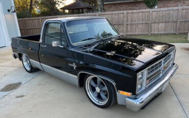 Chevrolet-Silverado-1984-black-73616-3