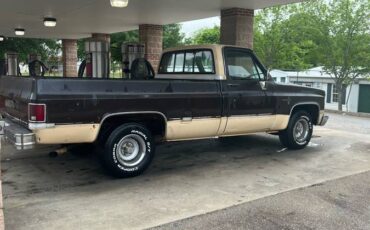 Chevrolet-Silverado-1985-275197-1