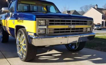 Chevrolet-Silverado-1986-custom-109435-2