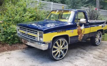 Chevrolet-Silverado-1986-custom-109435