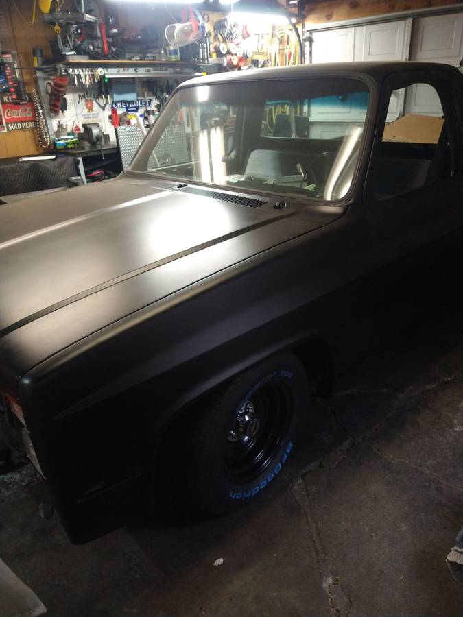 Chevrolet-Silverado-1987-black-202777-4