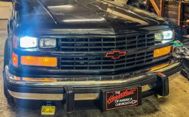 Chevrolet-Silverado-1988-black-251057