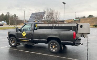 Chevrolet-Silverado-1988-black-265541-17