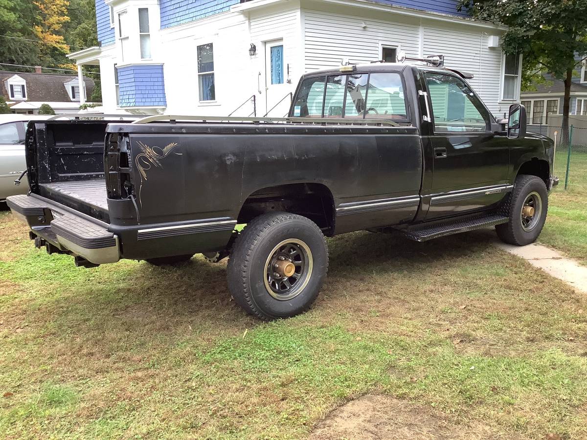 Chevrolet-Silverado-1988-black-265541-4