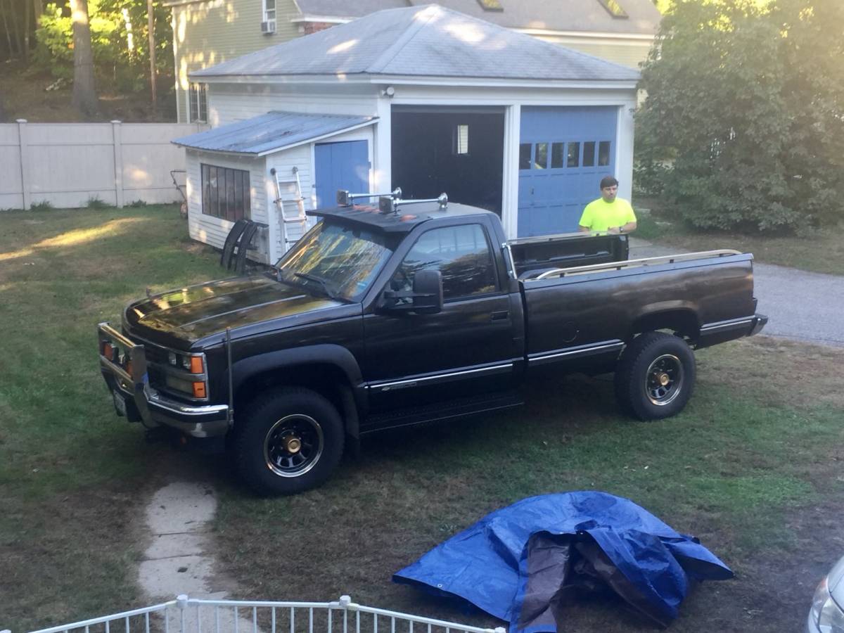 Chevrolet-Silverado-1988-black-265541-8