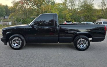 Chevrolet-Silverado-1991-black-157715-1