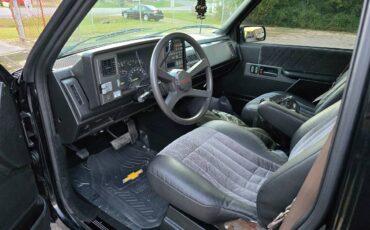 Chevrolet-Silverado-1991-black-157715-9