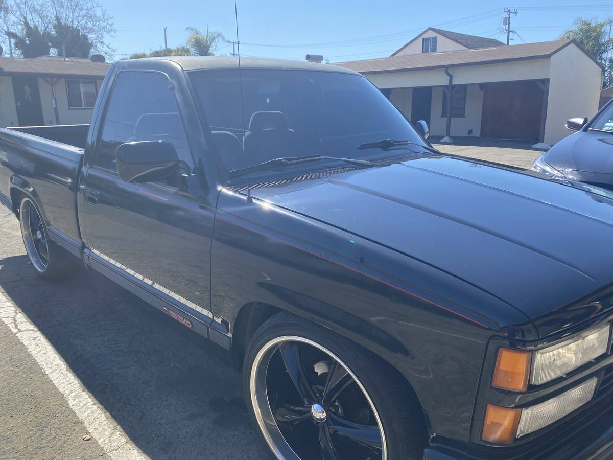 Chevrolet-Silverado-1992-black-288313-2