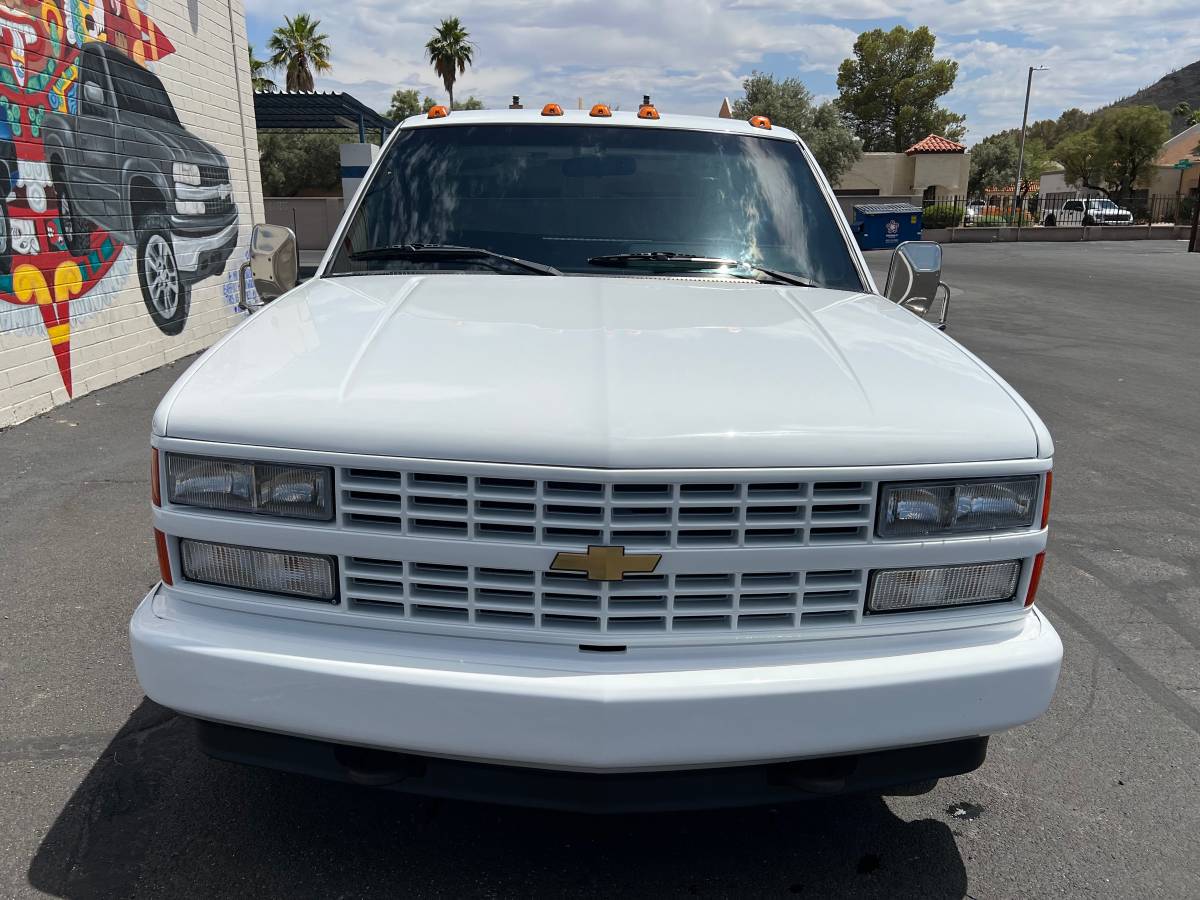 Chevrolet-Silverado-1992-white-6437-6