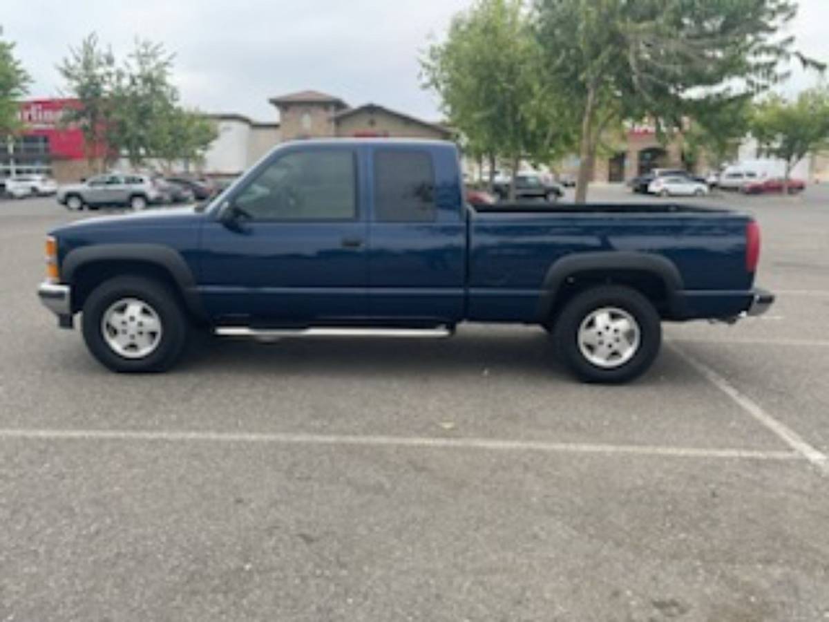 Chevrolet-Silverado-1995-blue-257494