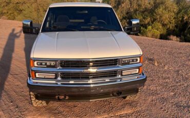 Chevrolet-Silverado-1995-white-259908-6