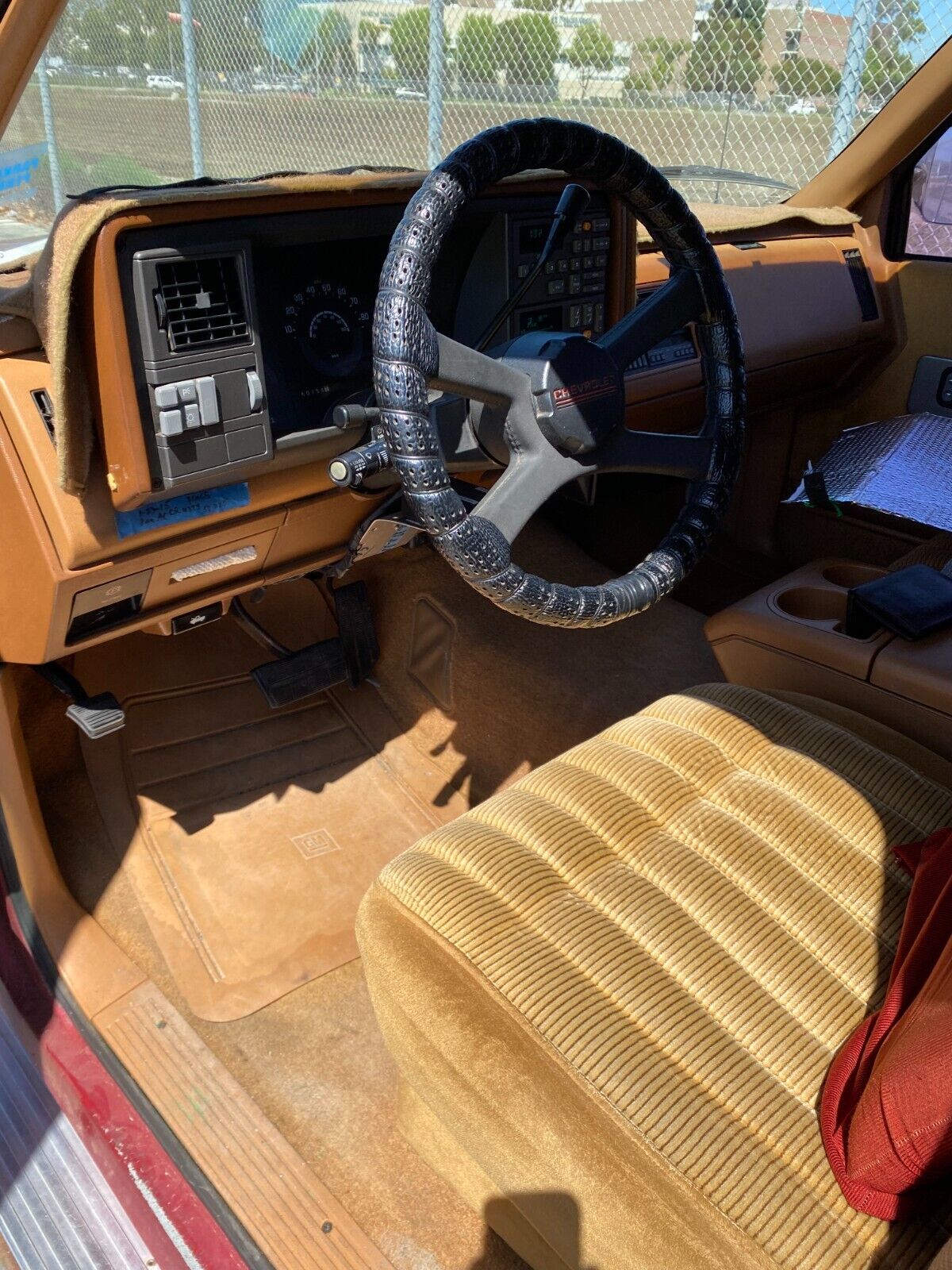 Chevrolet-Silverado-3500-1990-Crimson-red-Tan-96818-22