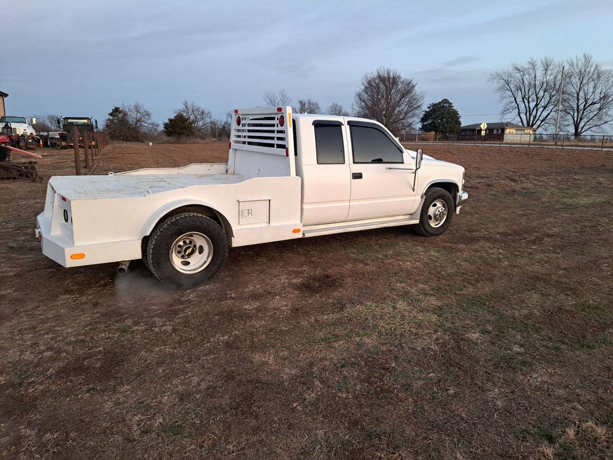 Chevrolet-Silverado-3500-1995-white-245009-2