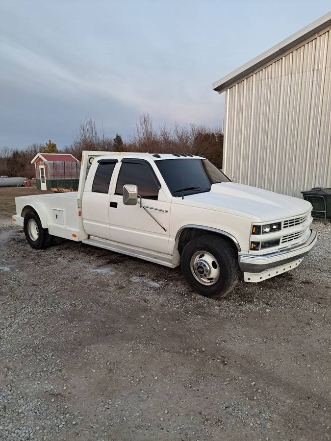 Chevrolet-Silverado-3500-1995-white-245009