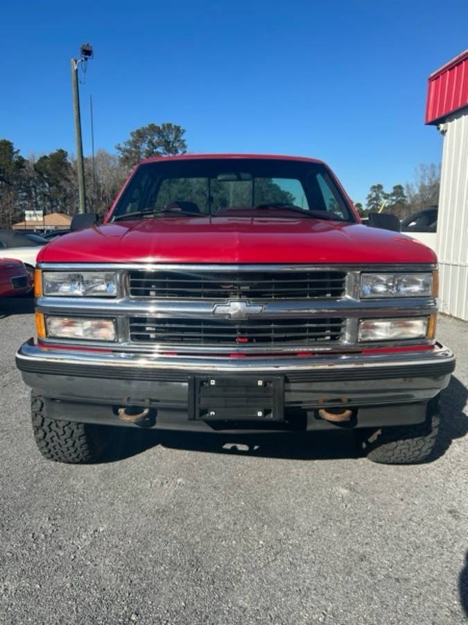 Chevrolet-Silverado-4x4-1995-red-321868-2