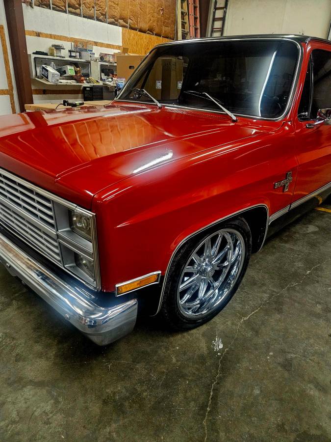 Chevrolet-Silverado-c10-1984-151474-4