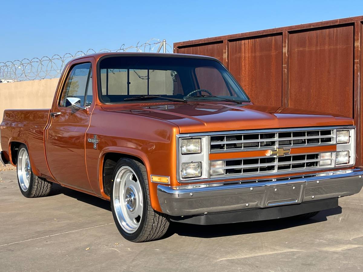 Chevrolet-Silverado-c10-1985-35763-14