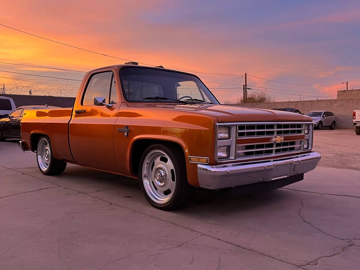 Chevrolet-Silverado-c10-1985-35763-20